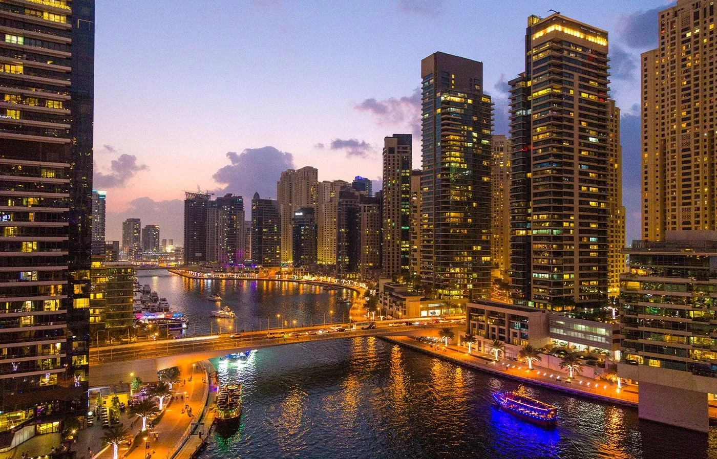 City setting / Dubai Marina